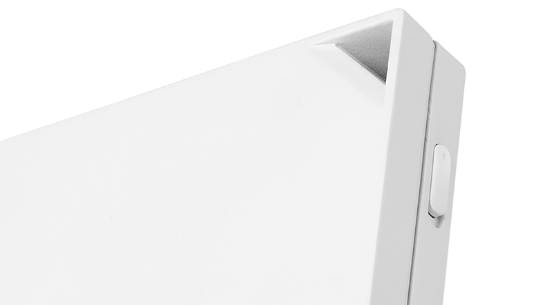 Een close-up van de zijkant van de RT-AX57 Go, met een hand-pictogram dat de one-touch functieschakelaar demonstreert.