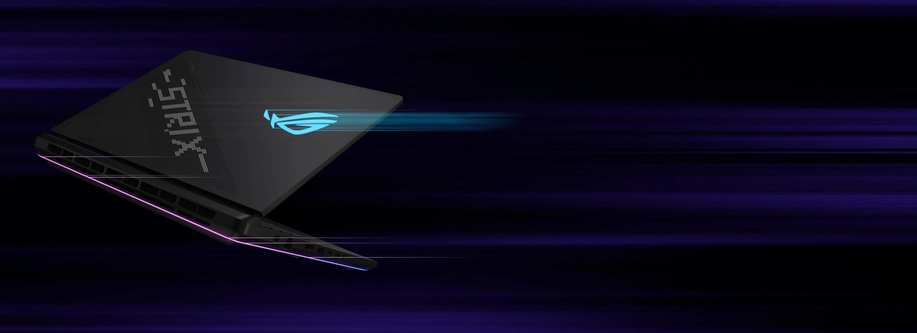 Un laptop ROG Strix cu capacul parțial deschis.