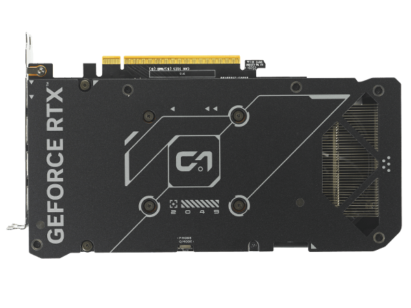 Vista ravvicinata della piastra posteriore di protezione di una scheda grafica GeForce RTX.